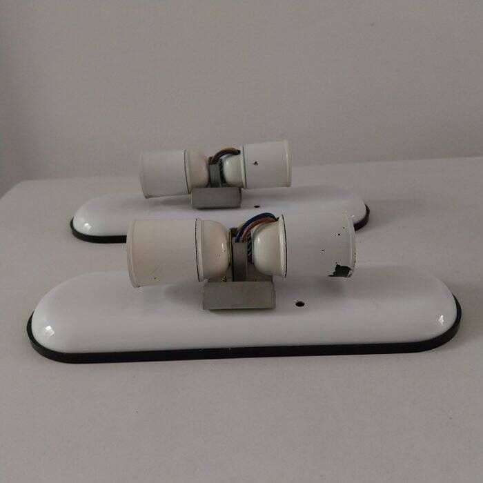 Set of two Italian design wall lights "Dui" by Vico Magistretti for Artemide