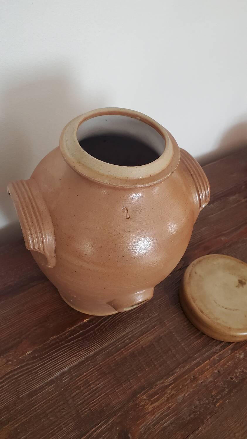 Vintage stoneware vinegar maker