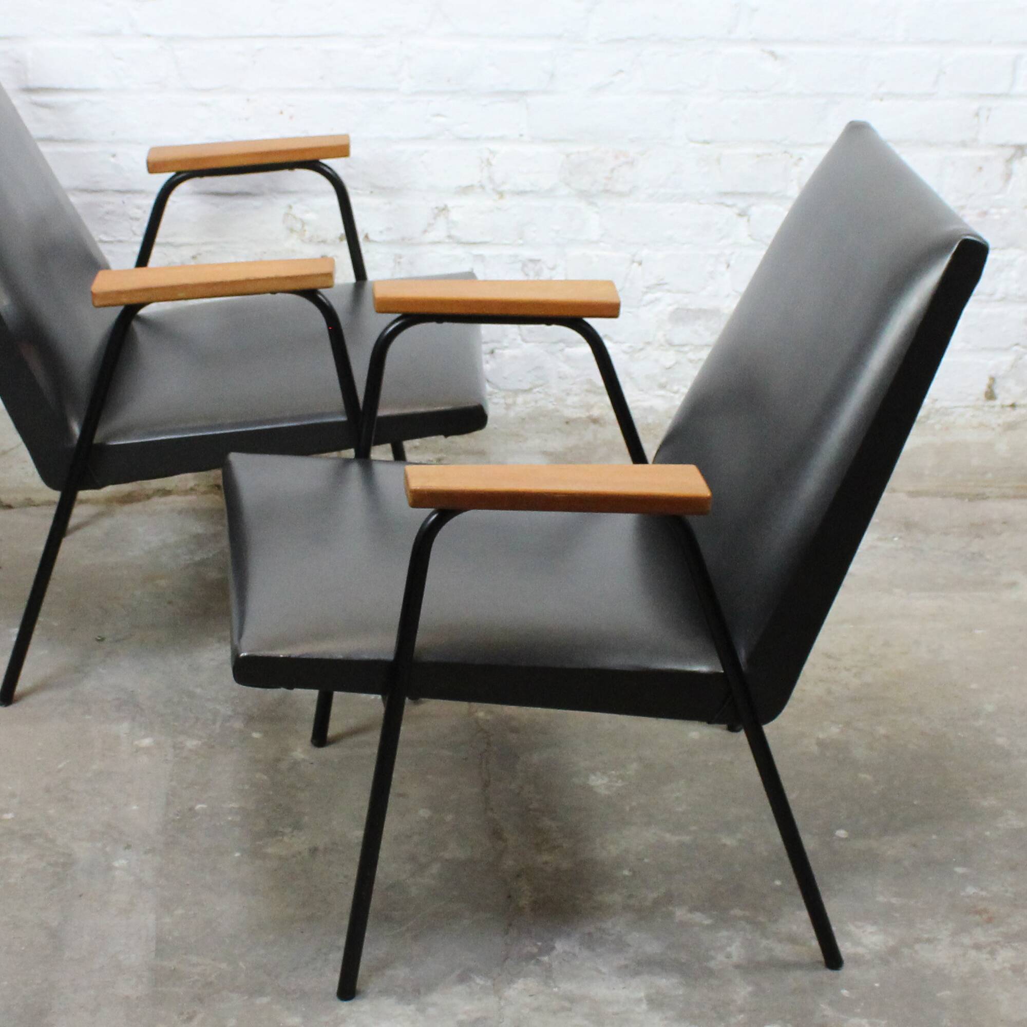 Pair of "Robert" armchairs by Pierre Guariche for Meurop 1960s