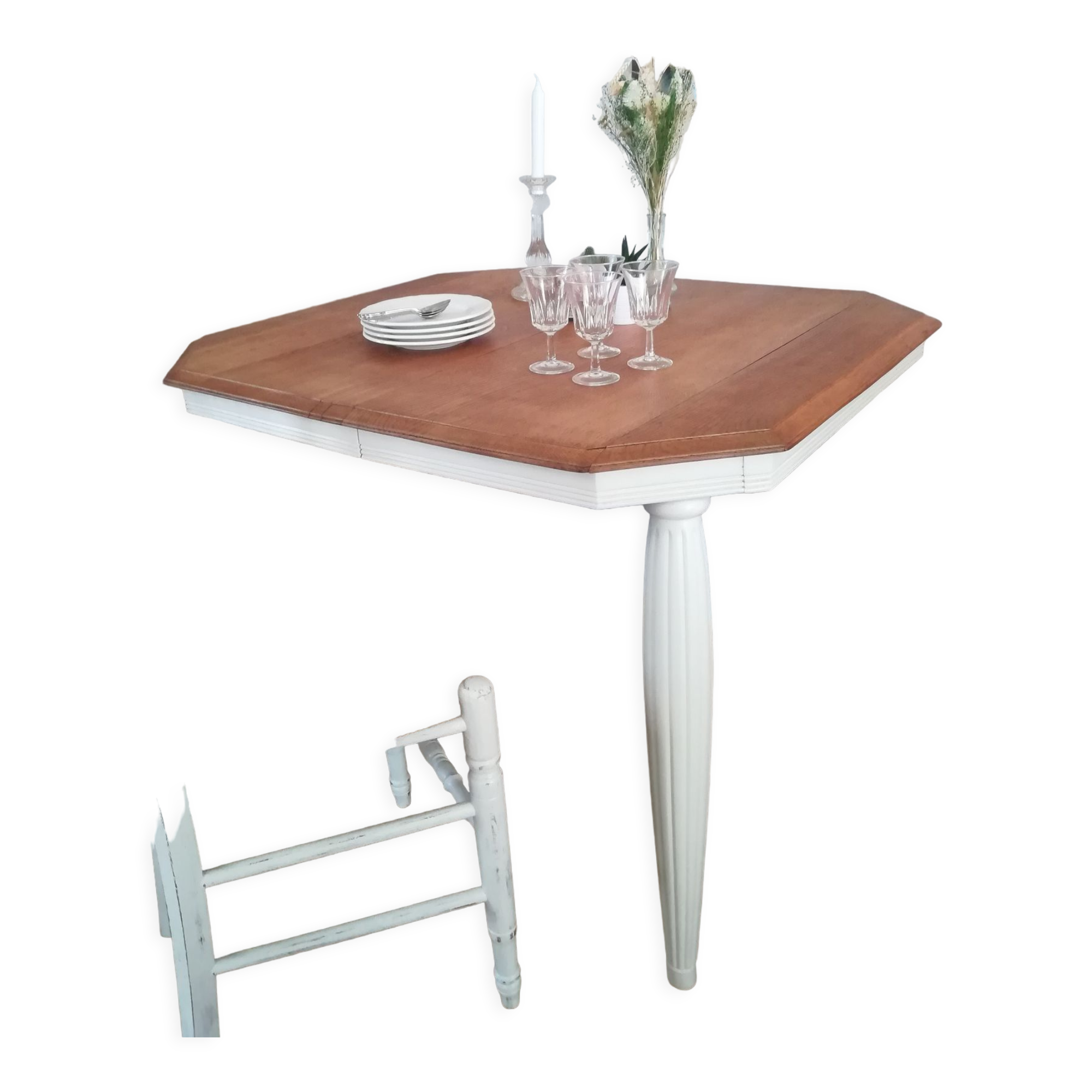 Art deco table