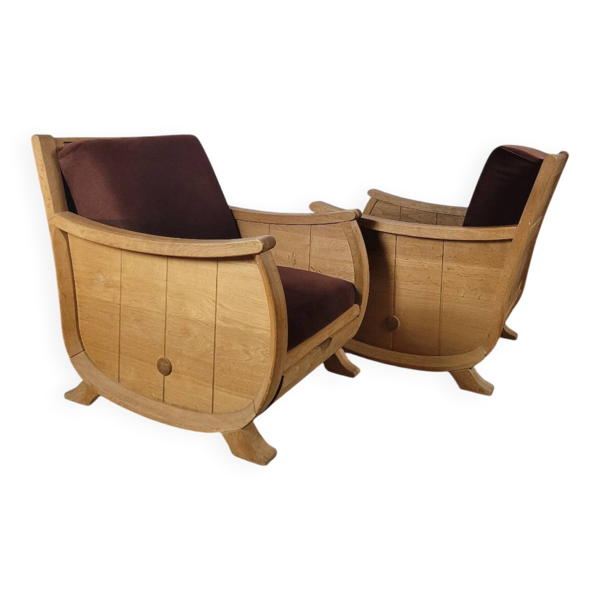 Paire de fauteuils ''Corbeille'' en chêne massif et velours chocolat – S