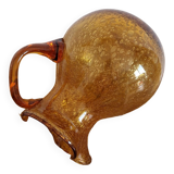 Carafe en verre ambré bullé