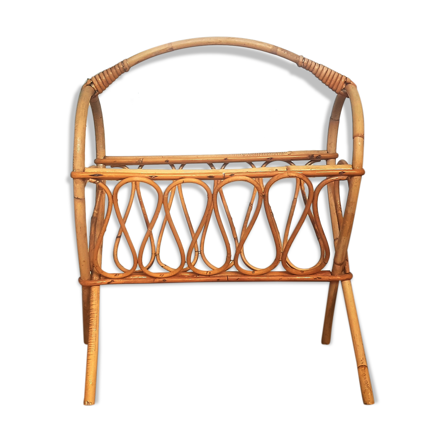 Rattan magazine holder