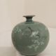 Vase céladon en porcelaine ancien traditionnel coréen