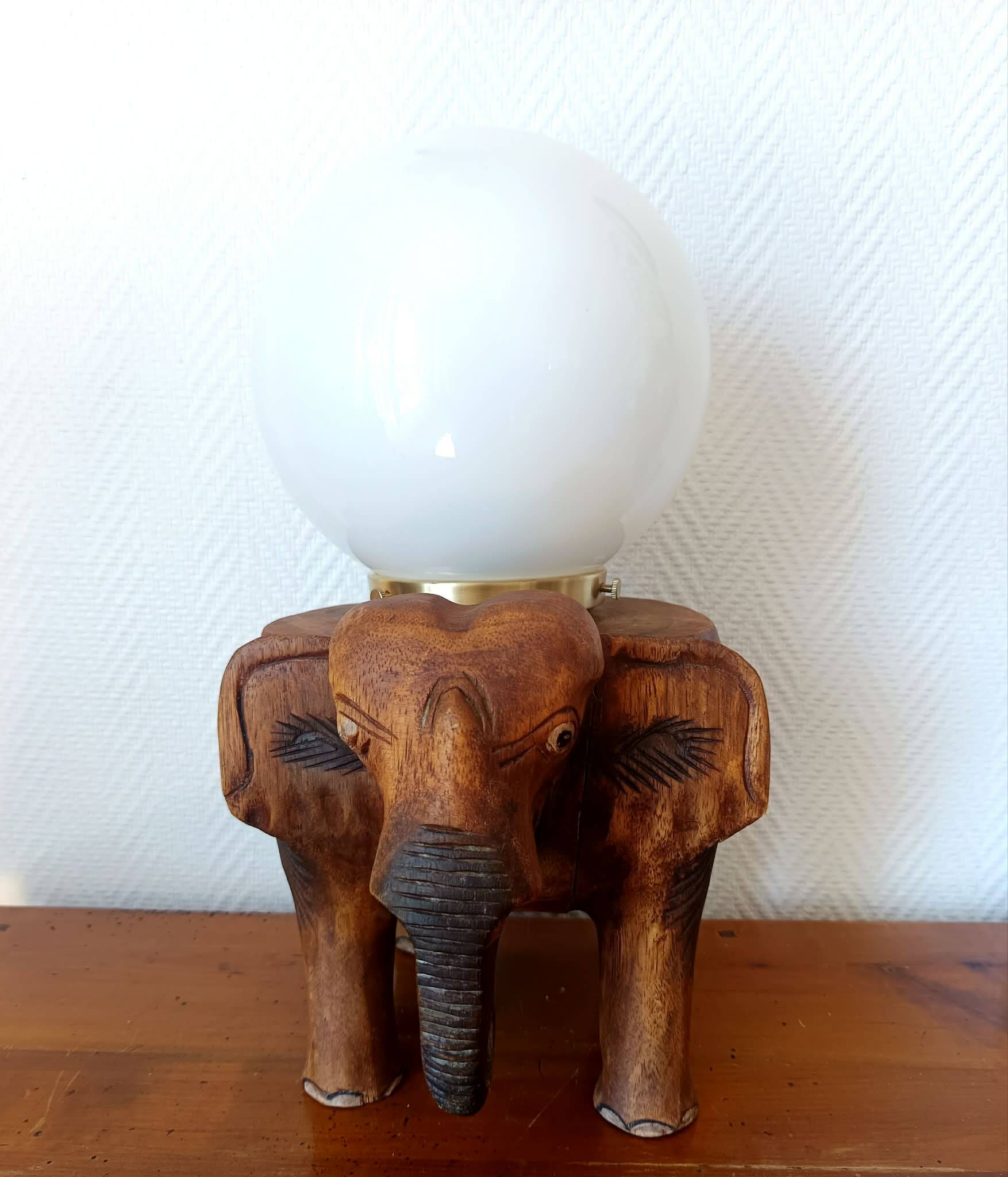 Elephant lamp and opaline