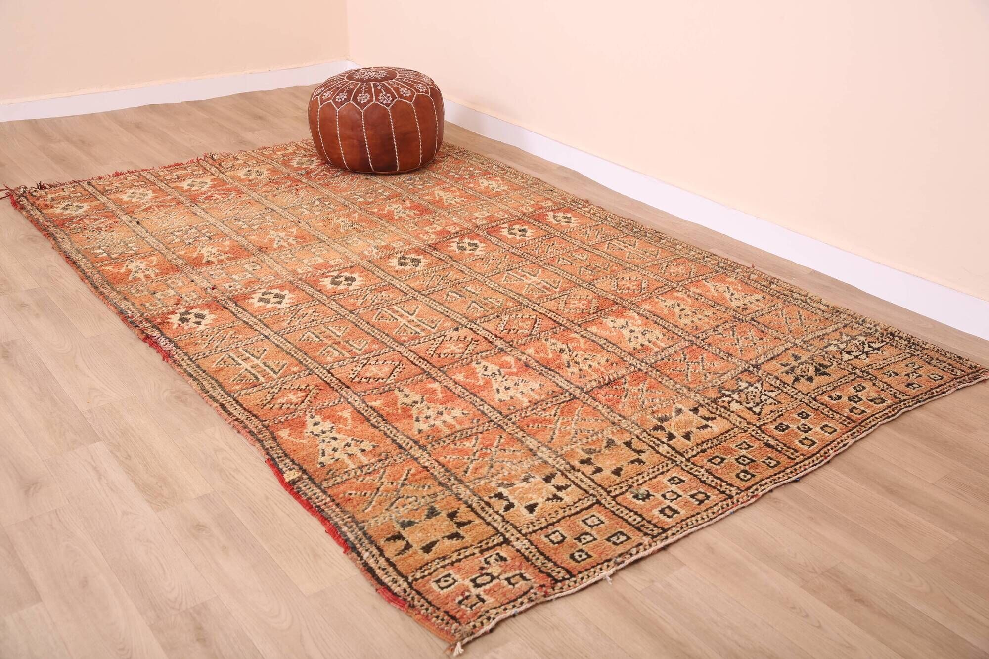 Peach Vintage Moroccan Rug 169 x 268 cm, Berber Tribal Wool Rug, Boho Rug