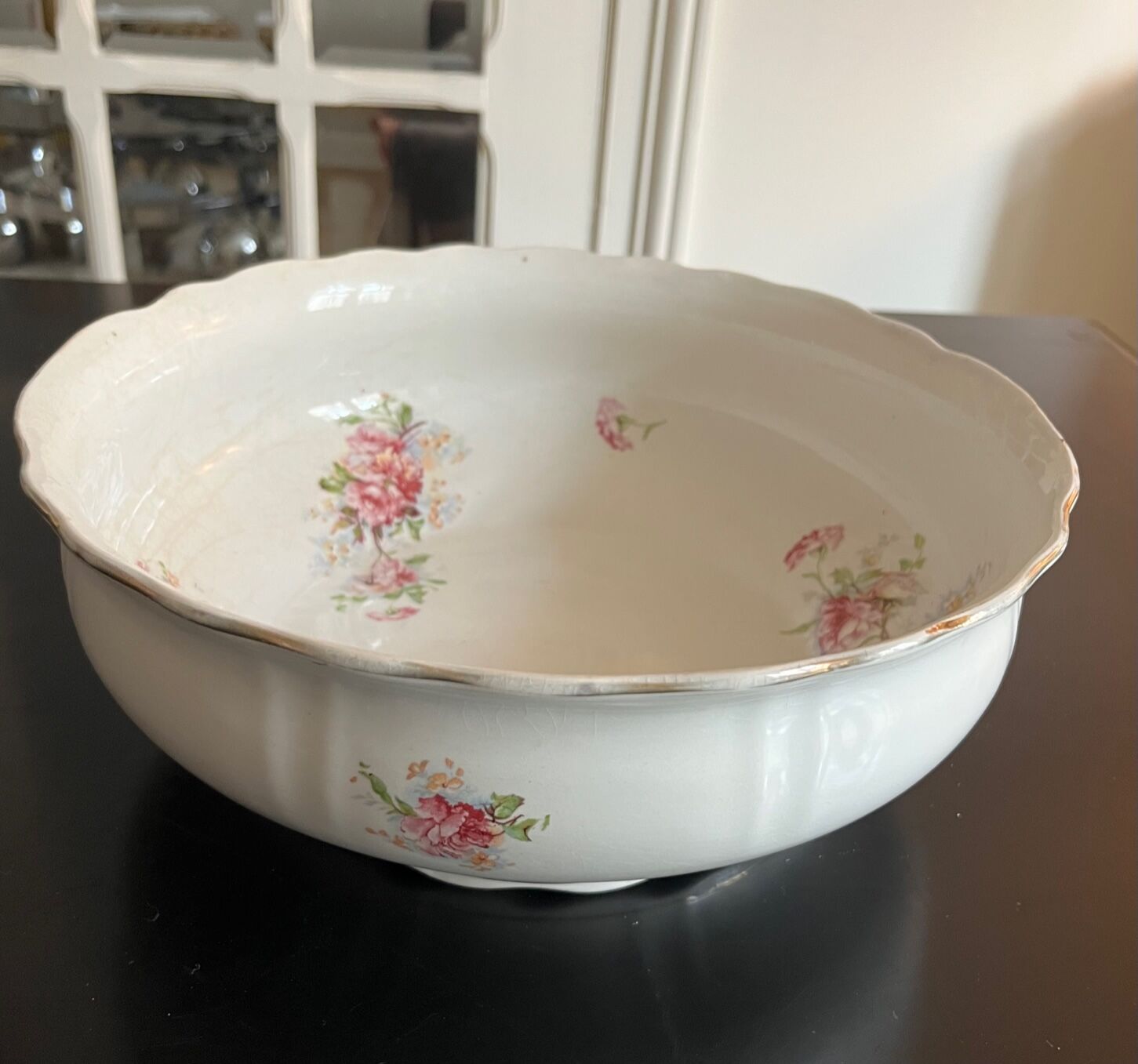 Large service 24 pieces iron earth