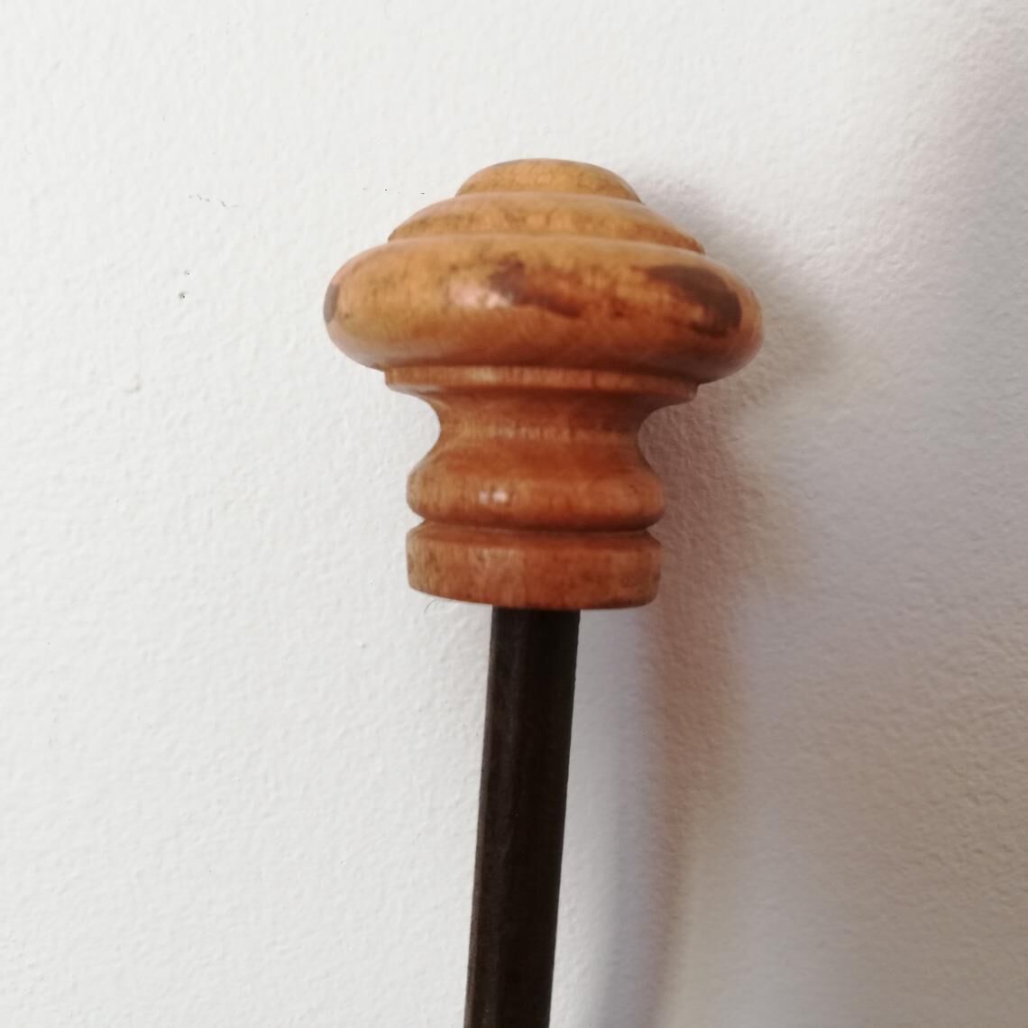 Patère bois et métal Art Déco