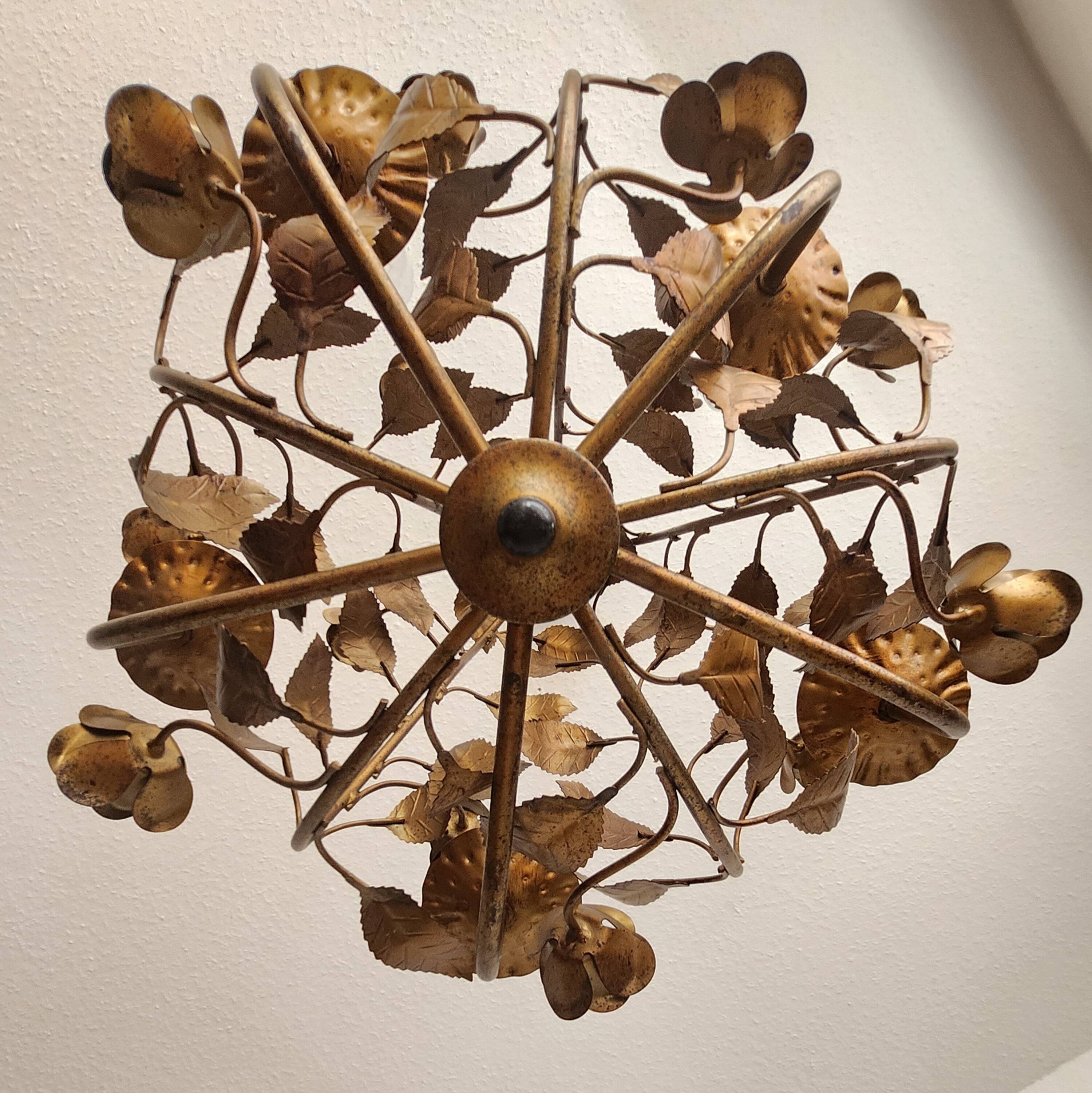 Chandelier hand-forged Hollywood Regency rose leaf decorations