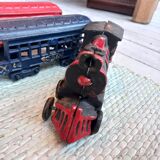 Train en fonte