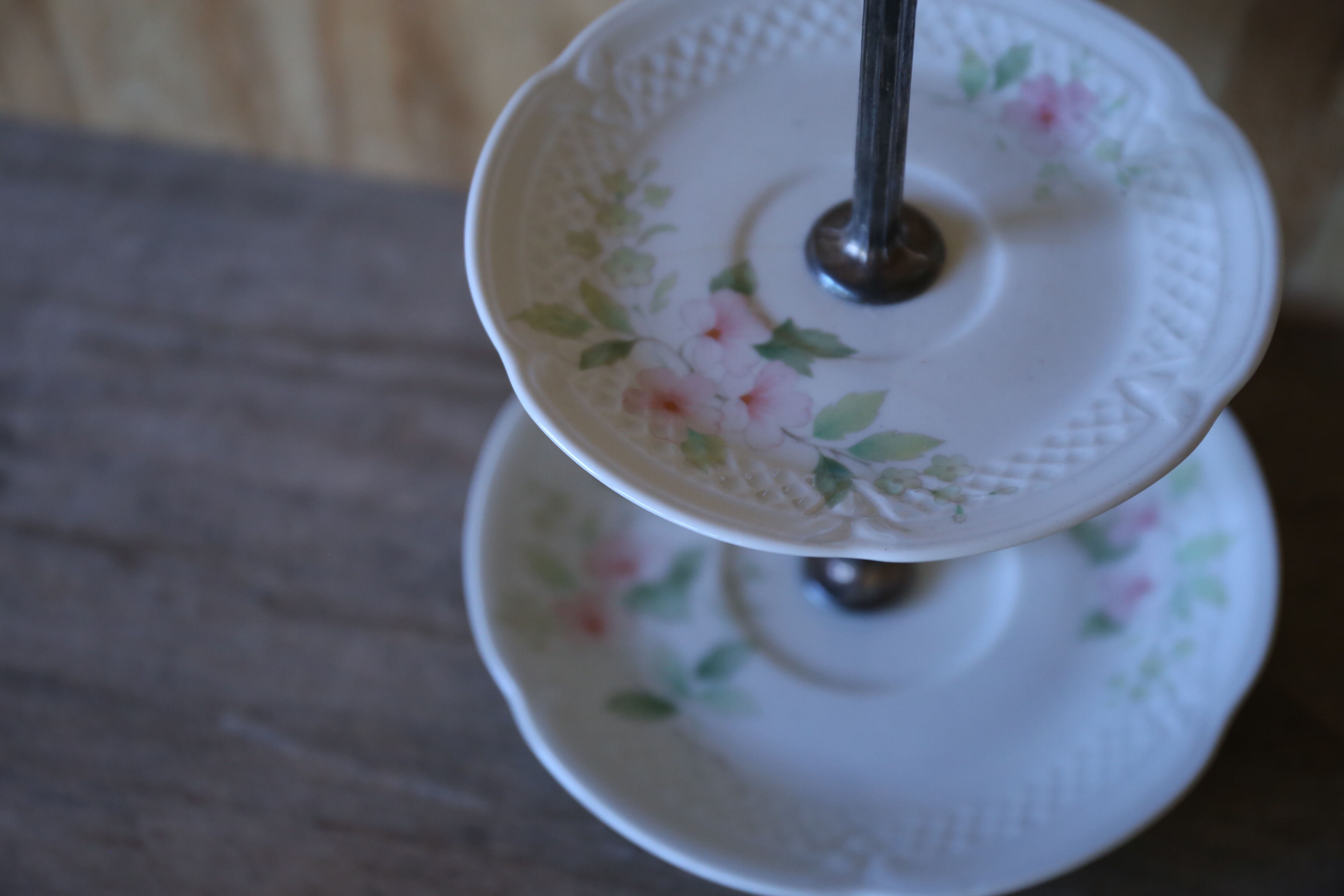 Vintage porcelain-floored dish