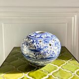 Vase pique flowers monochrome blue decoration