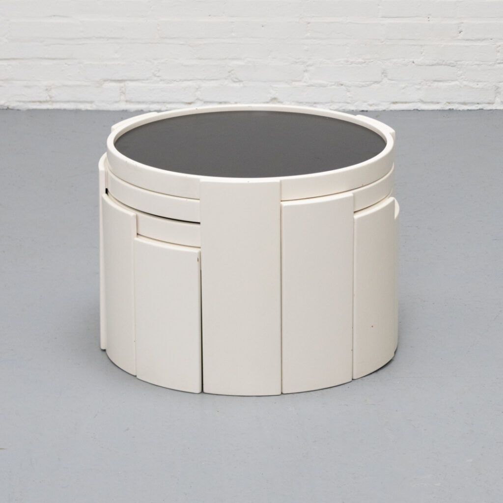 Cassina 780/783 Nesting Tables Gianfranco Frattini 1970s