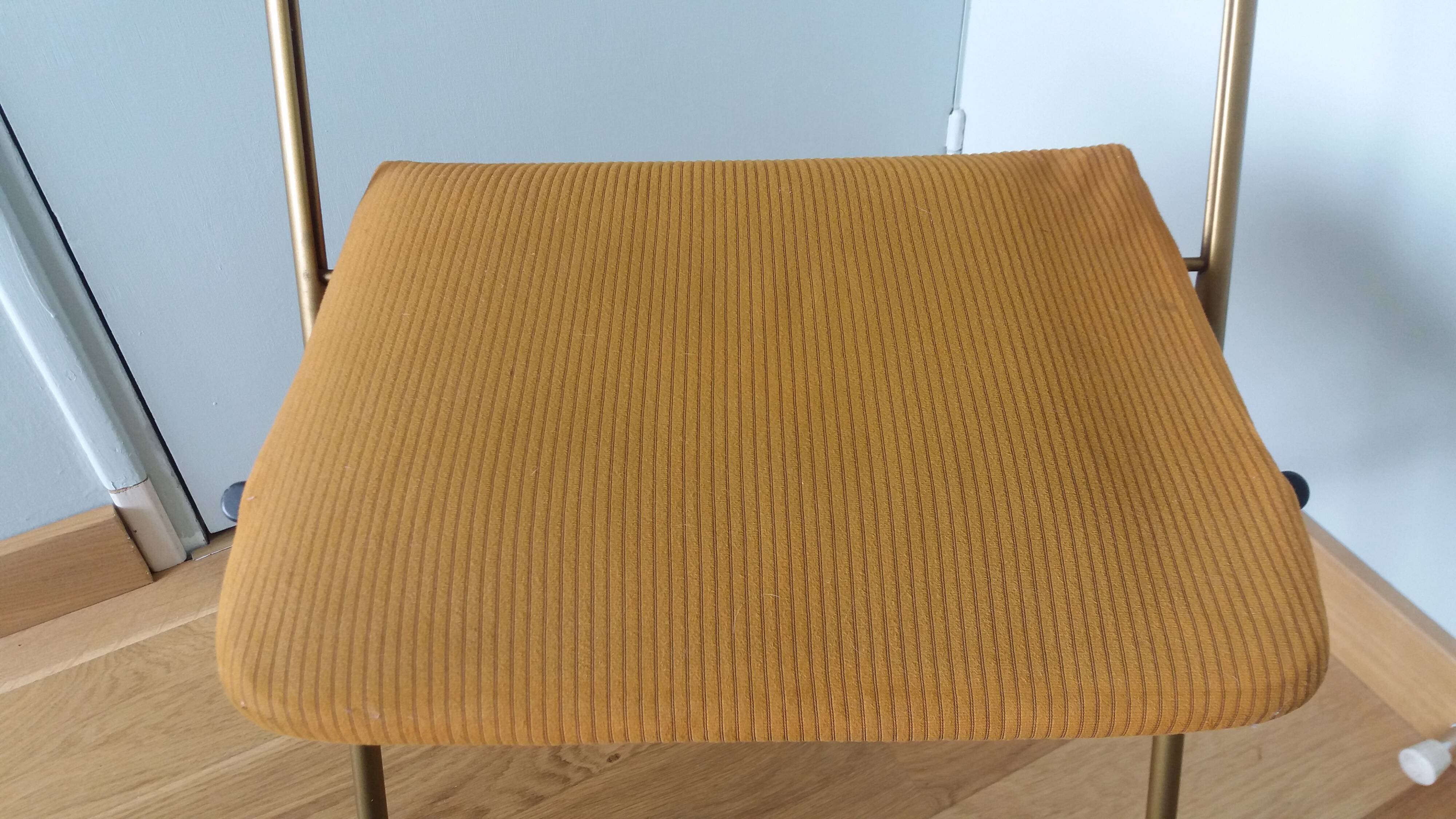 Lafuma Chantazur folding chair from the 1960s.