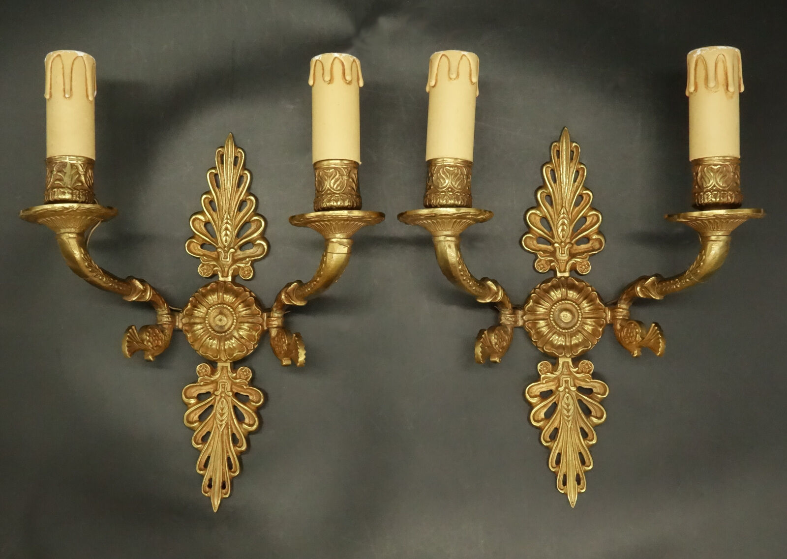 Paire d'appliques aux palmettes style empire