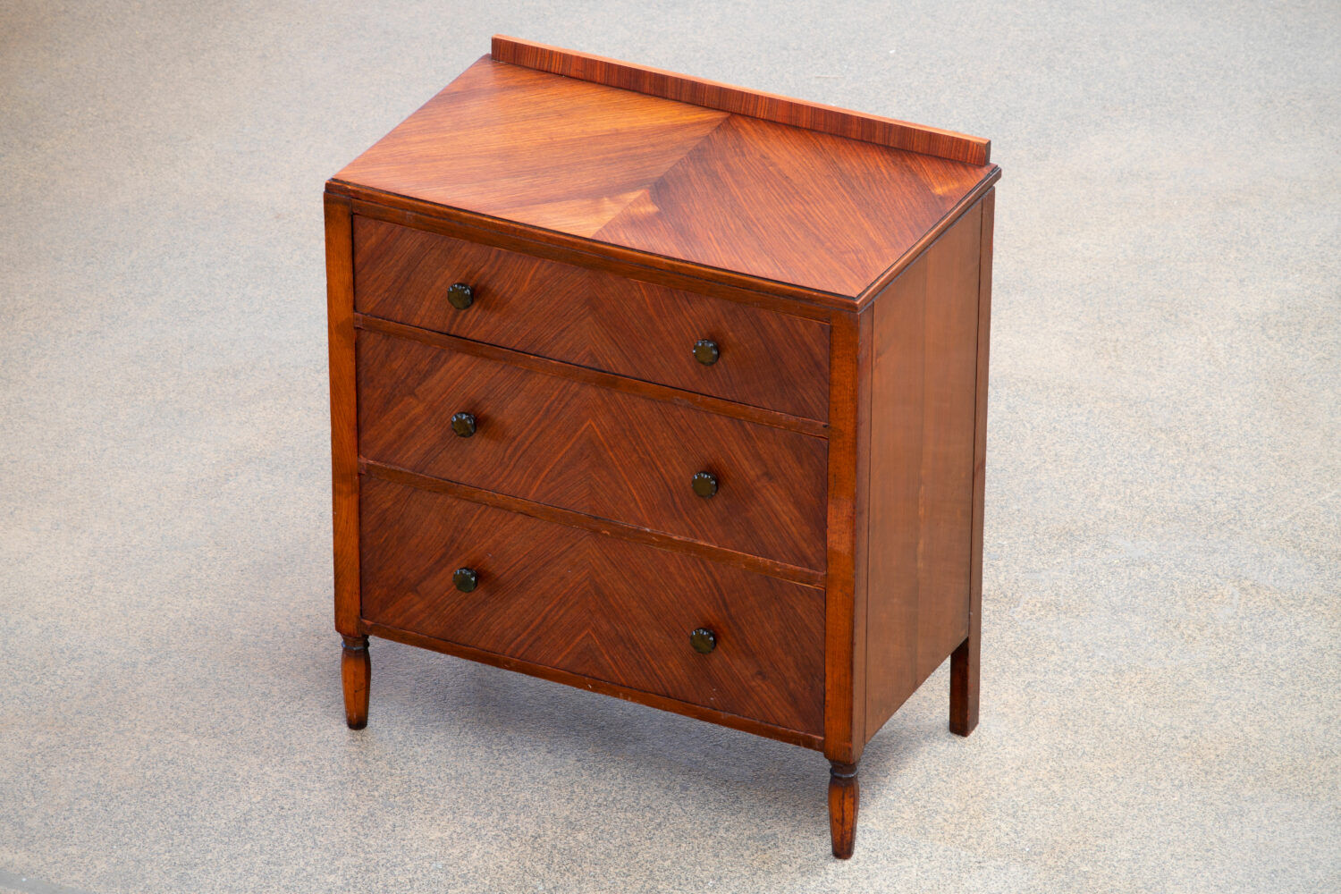Vintage 1930s chest of drawers