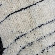 Large Beni Ouarain rug 190 × 300 cm – Graphic Berber rug in wool fa