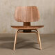 Chauffeuse Charles & Ray Eames LCW Walnut pour Herman Miller