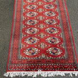 Handwoven Pakistani Persian rug in burgundy wool 120x190.