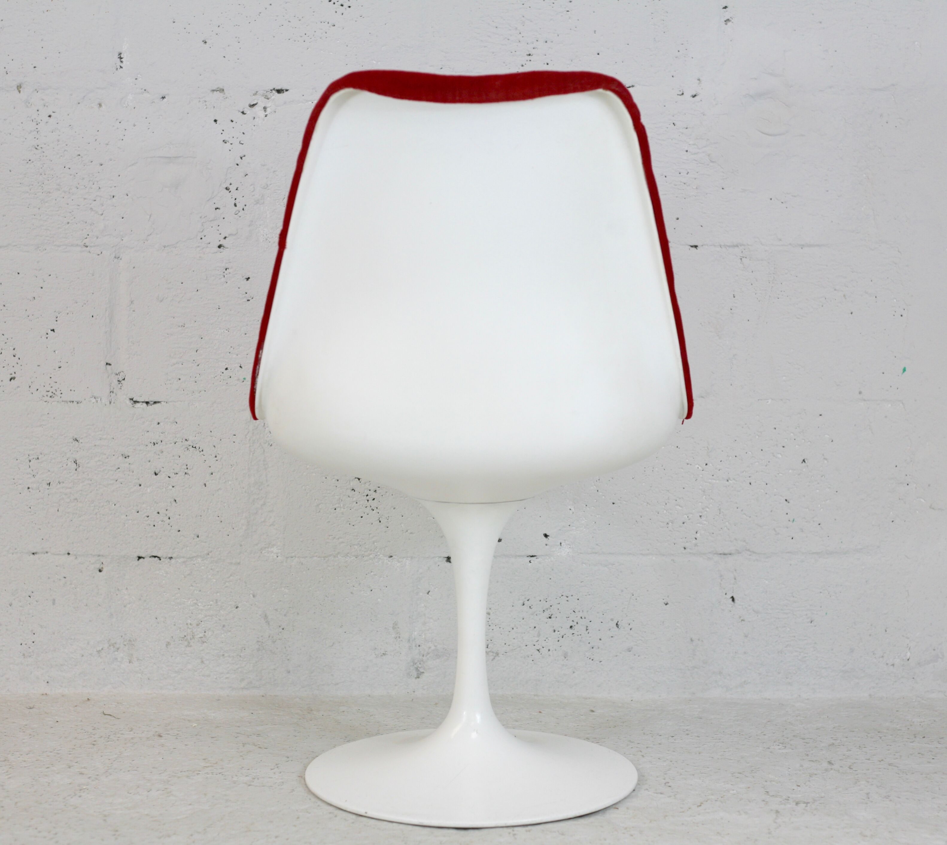 Knoll non-swivel Tulip chair, USA, circa 1960