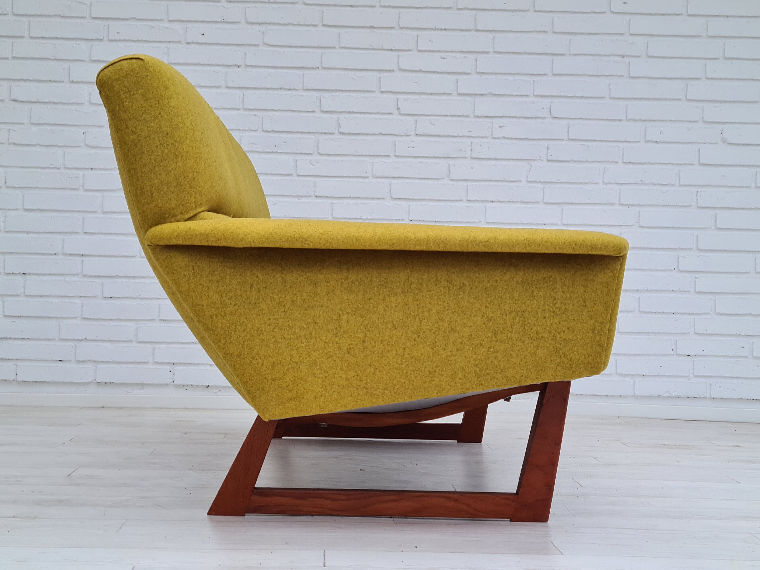 Canapé 3 modèle H.M.11, design danois par Illum Wikkelsø