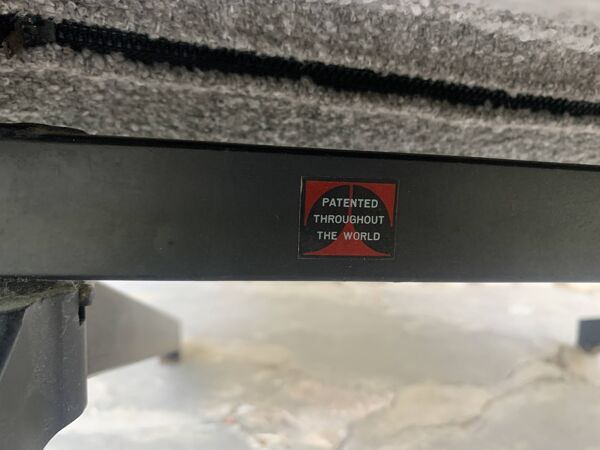 Fauteuil P40 par Osvaldo Borsani pour Tecno, Italie 1950s, retapissé