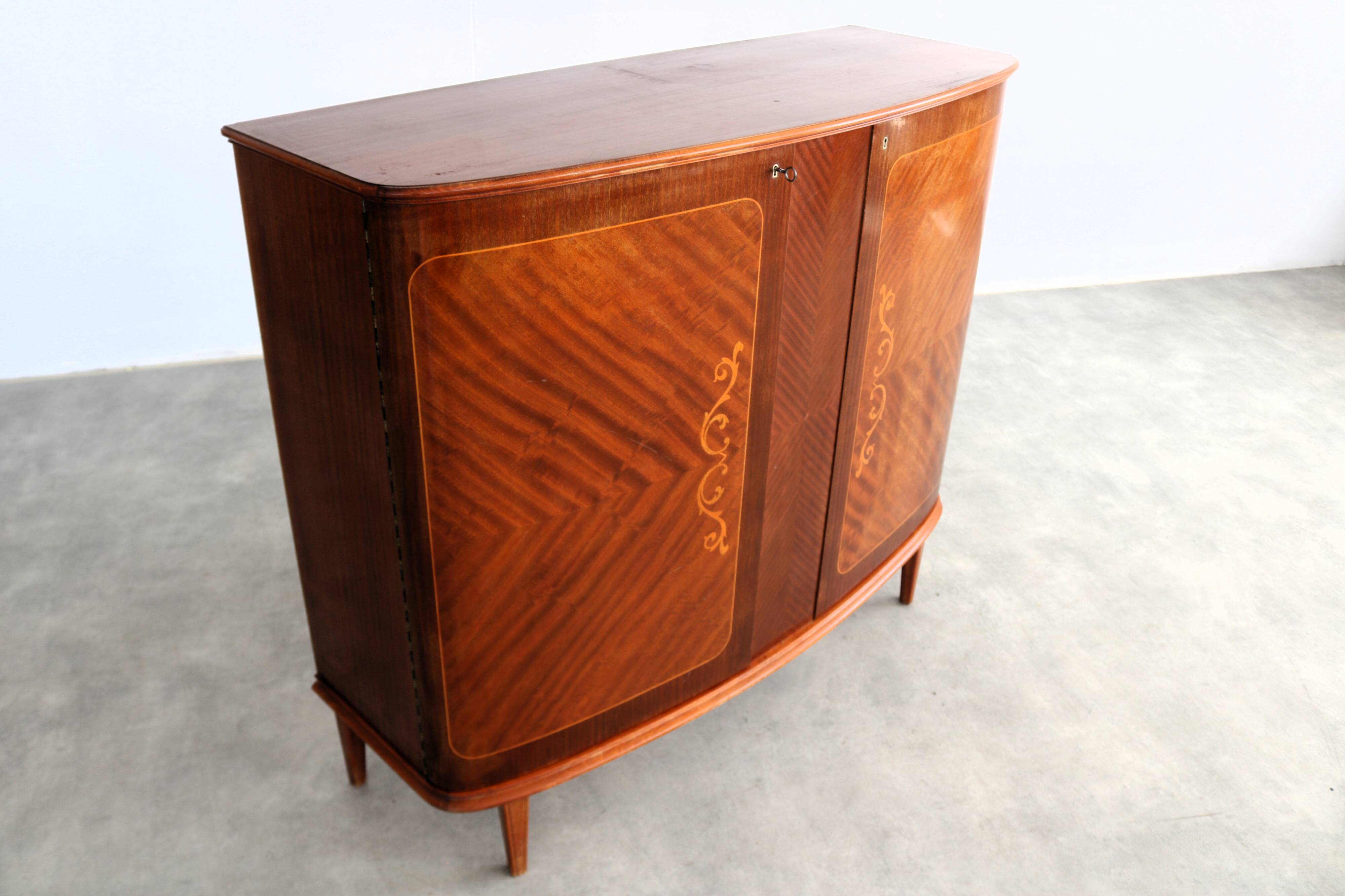 armoire murale vintage | garde-robe | Bjästa | suédois