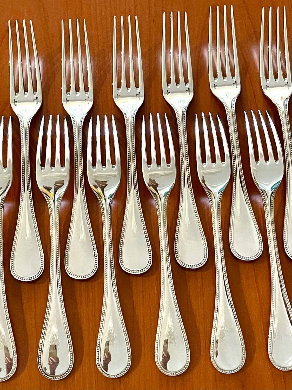 Christofle perles ,ménagère 48 pieces ,très bon état