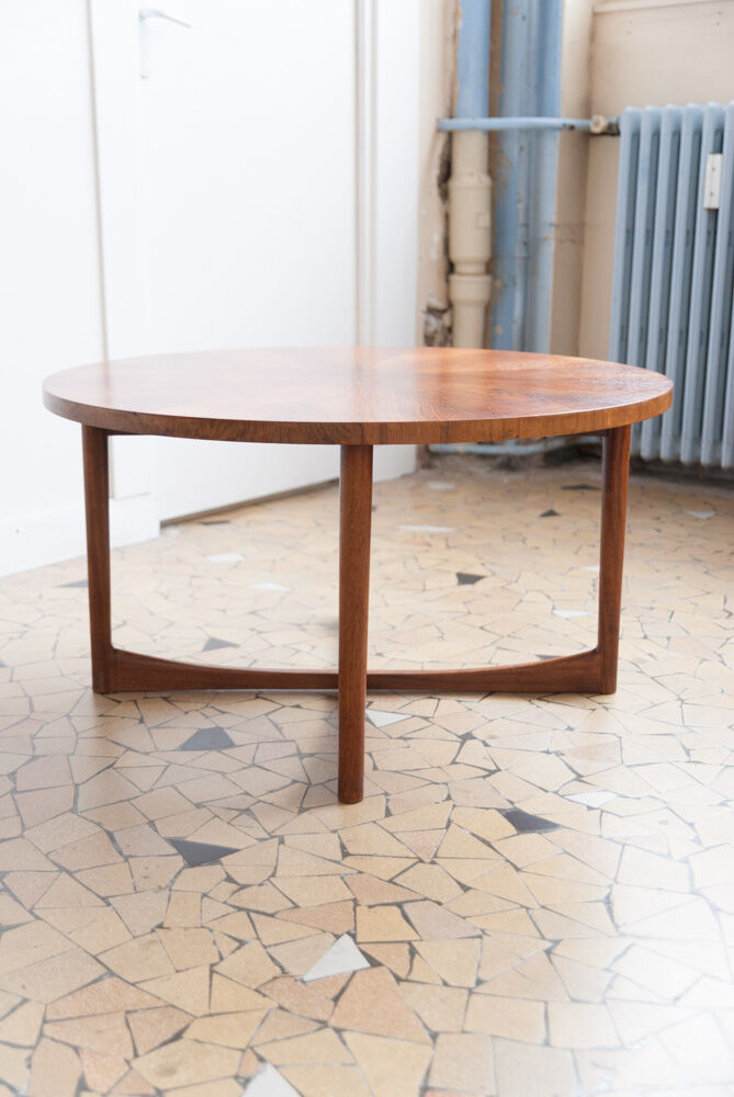 Rosewood round coffee table