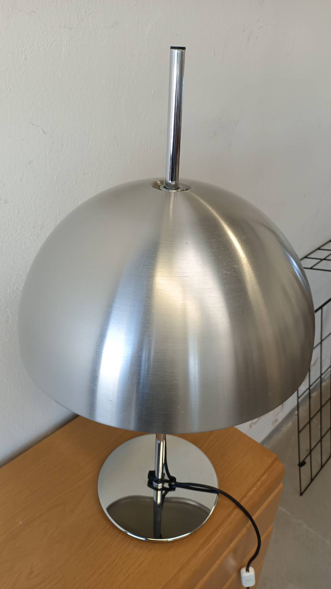 Aluminium mushroom lamp