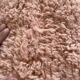 Tapis berbère beni ouraine en laine naturelle à motifs colorés