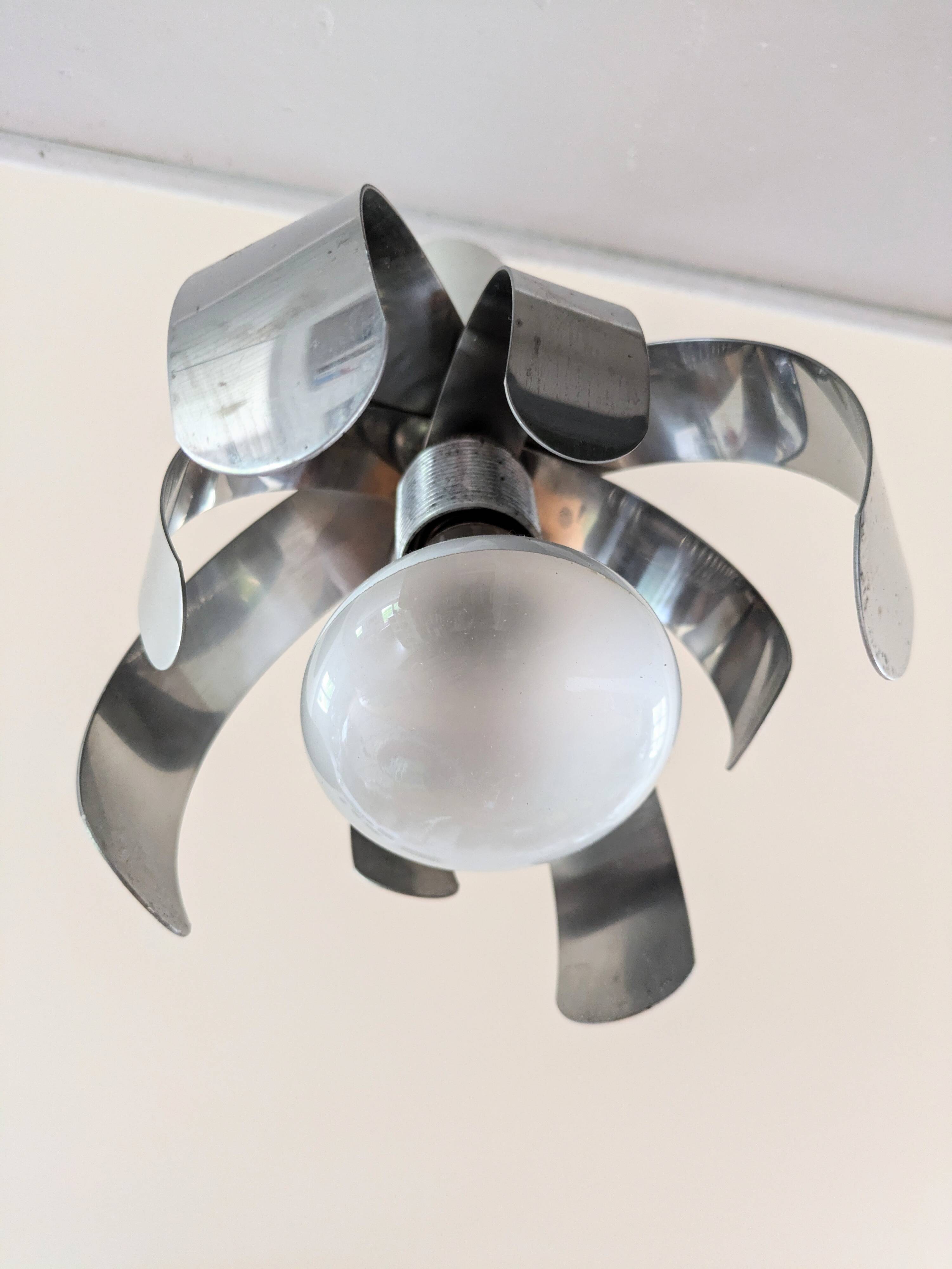 Jocelyne Trocmé design flower light pendant light from the 70s