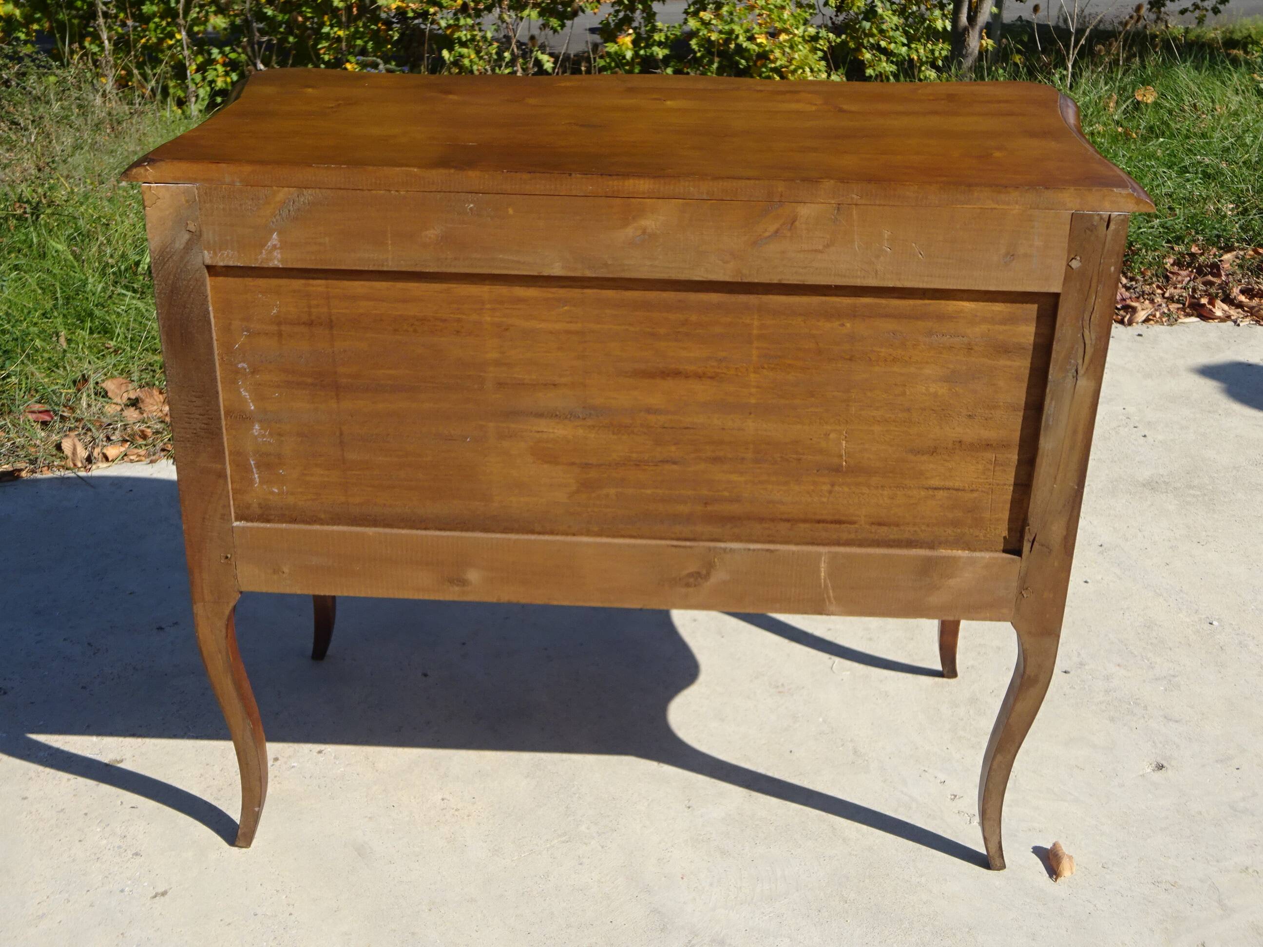 Small Louis XV chest of drawers