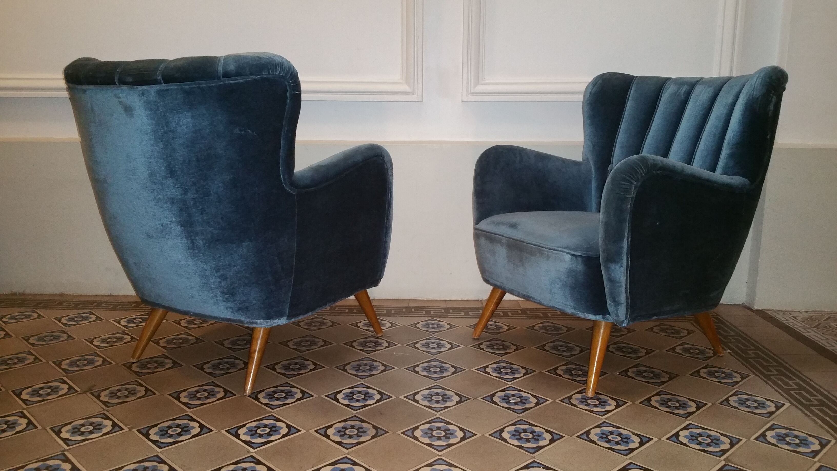 Superb pair Wing chair years 50 club chairs.