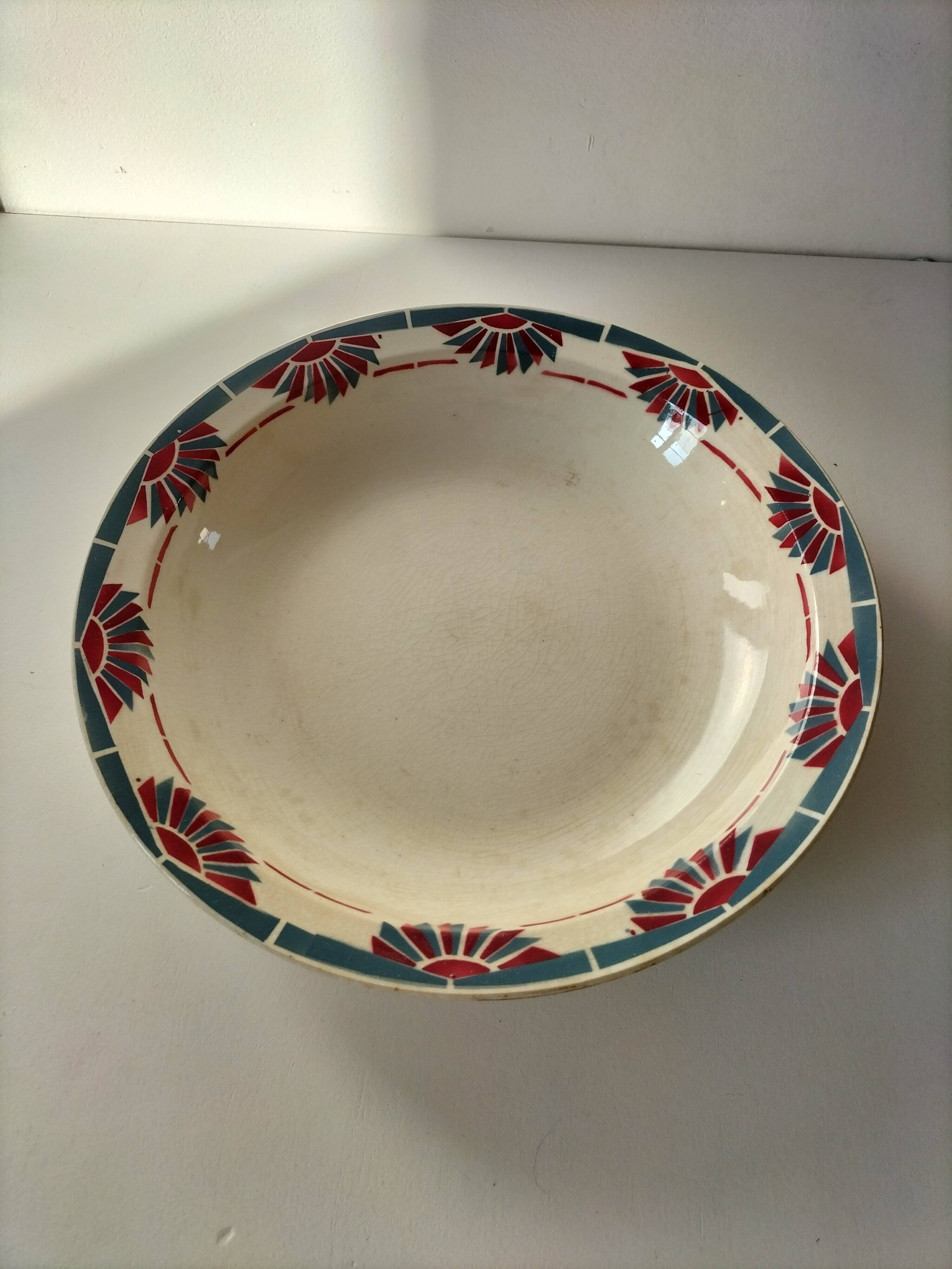 Large hollow dish St Amand Horizon model