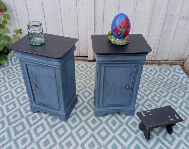 Pair of bedside tables