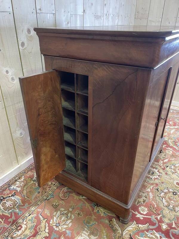 Buffet époque Louis Philippe - Cartonnier en noyer