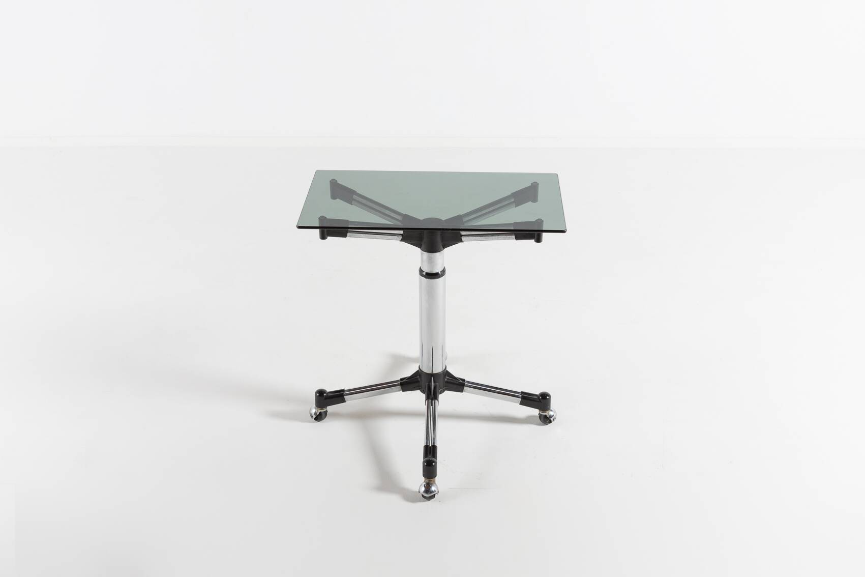 Brevettato side table from 1970’s, Italy