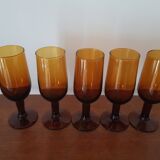 Set of 5 amber stemmed glasses