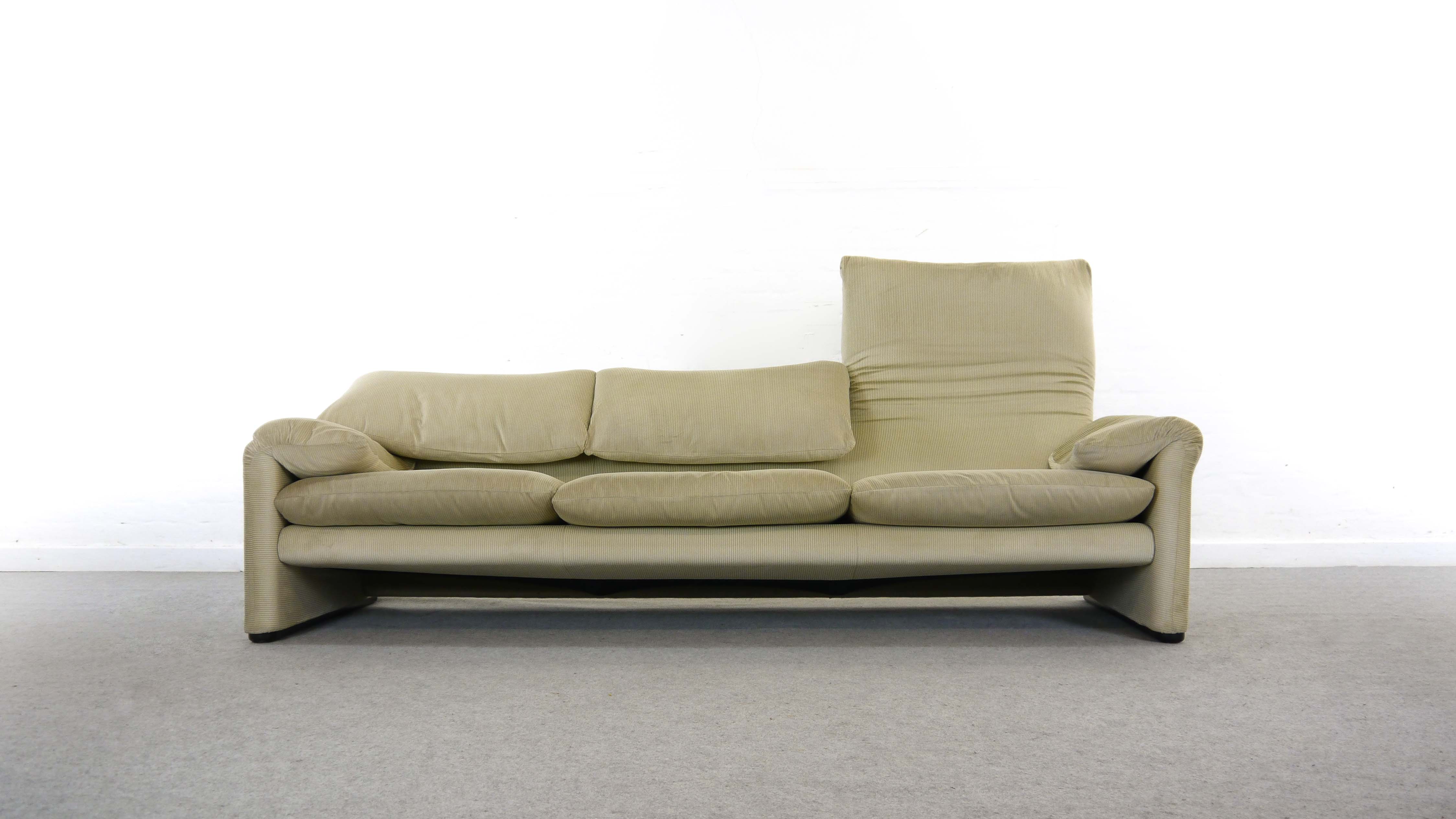 Cassina Maralunga 3-Seater Sofa by Vico Magistretti