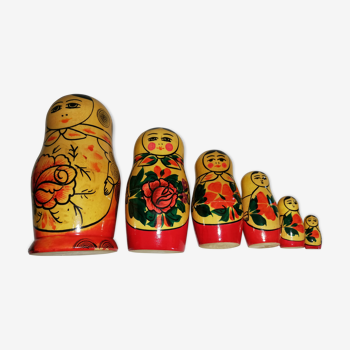Matriochkas poupées russes gigognes vintage