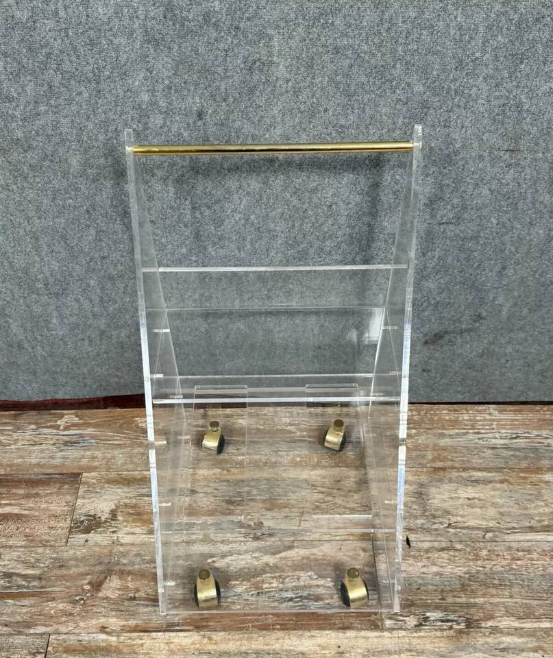 Italian work from the 1980s: bar cart on wheels in altuglas