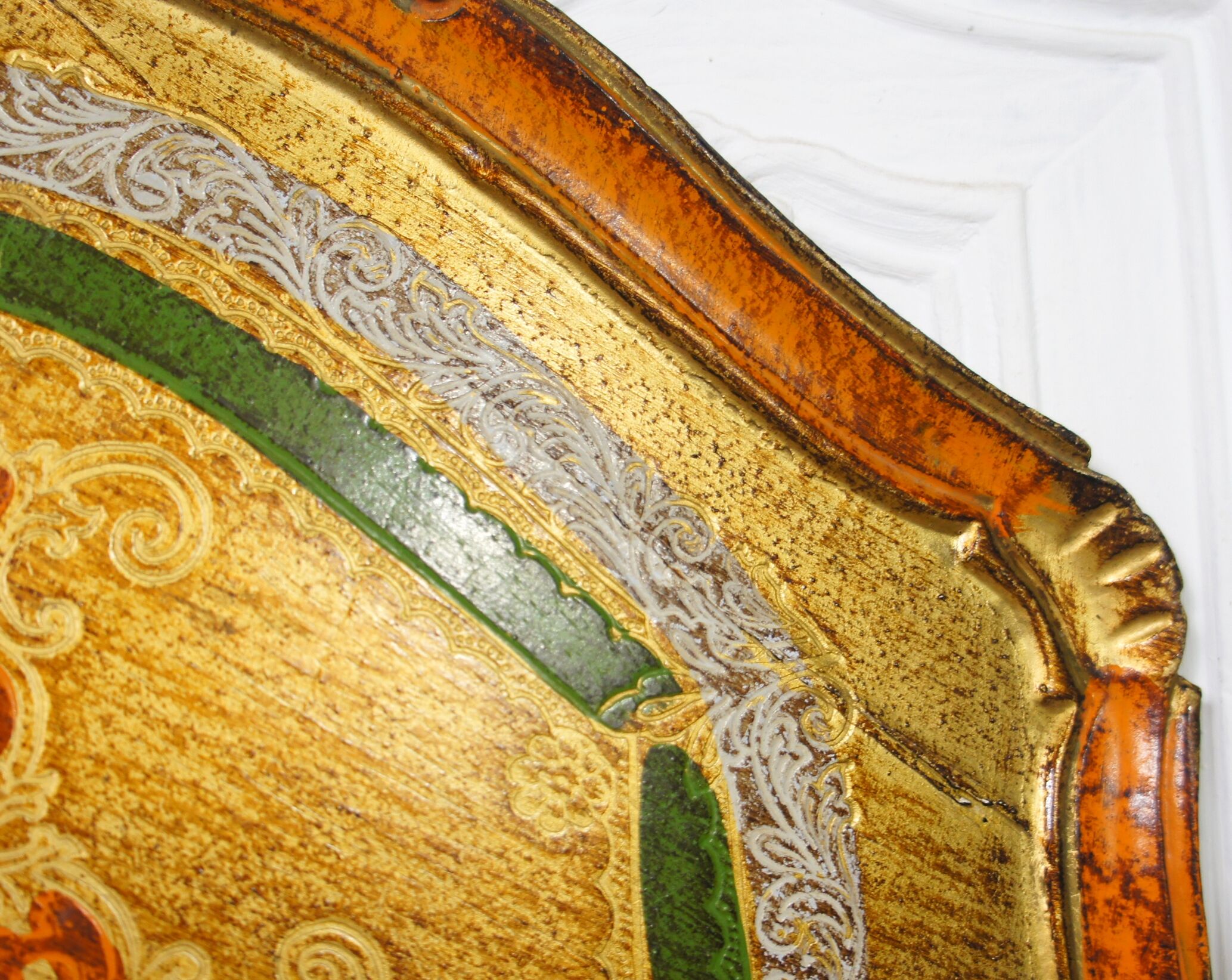 Venetian/Florentin tray in vintage painted wood