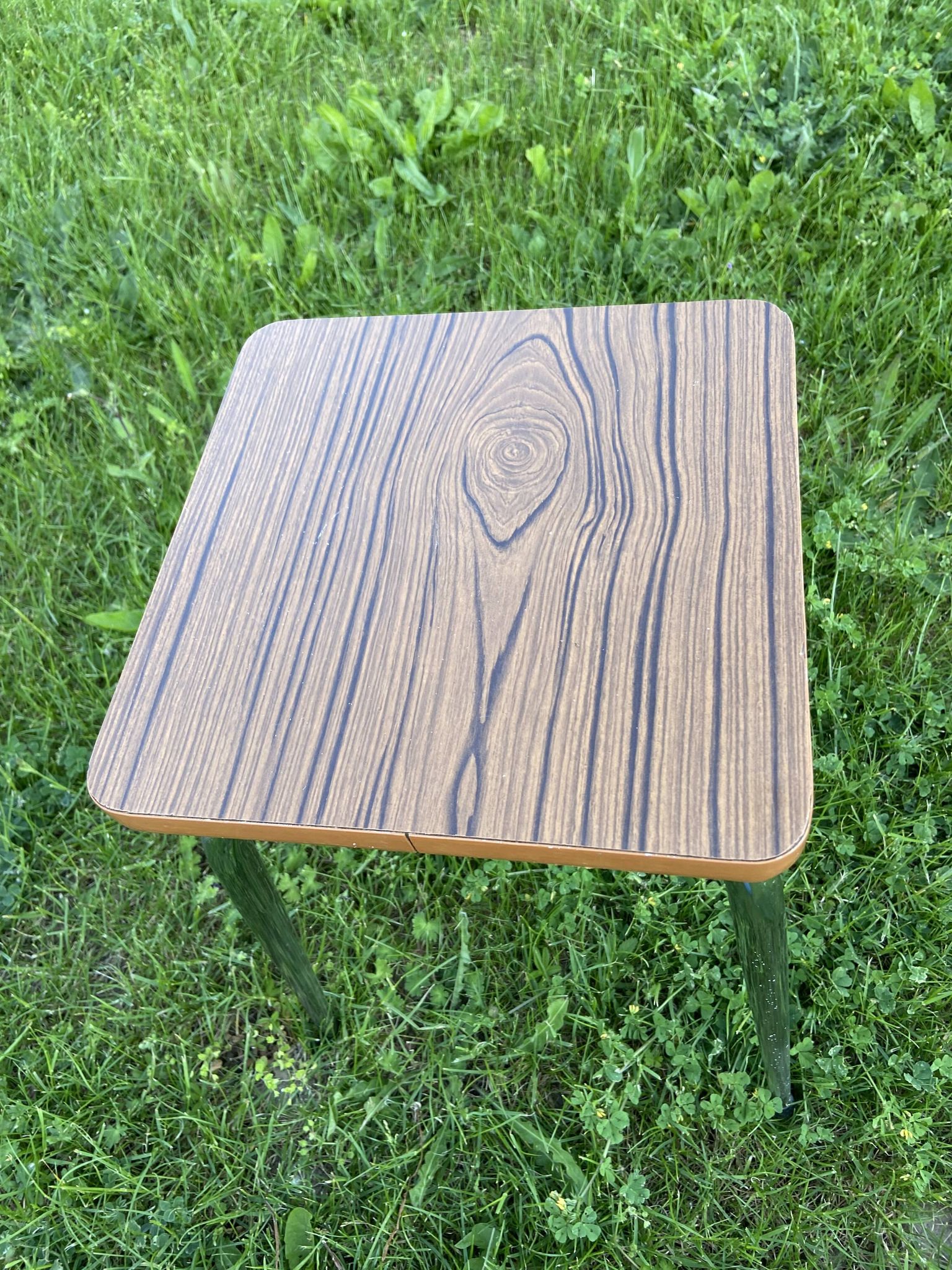 Tabouret en formica