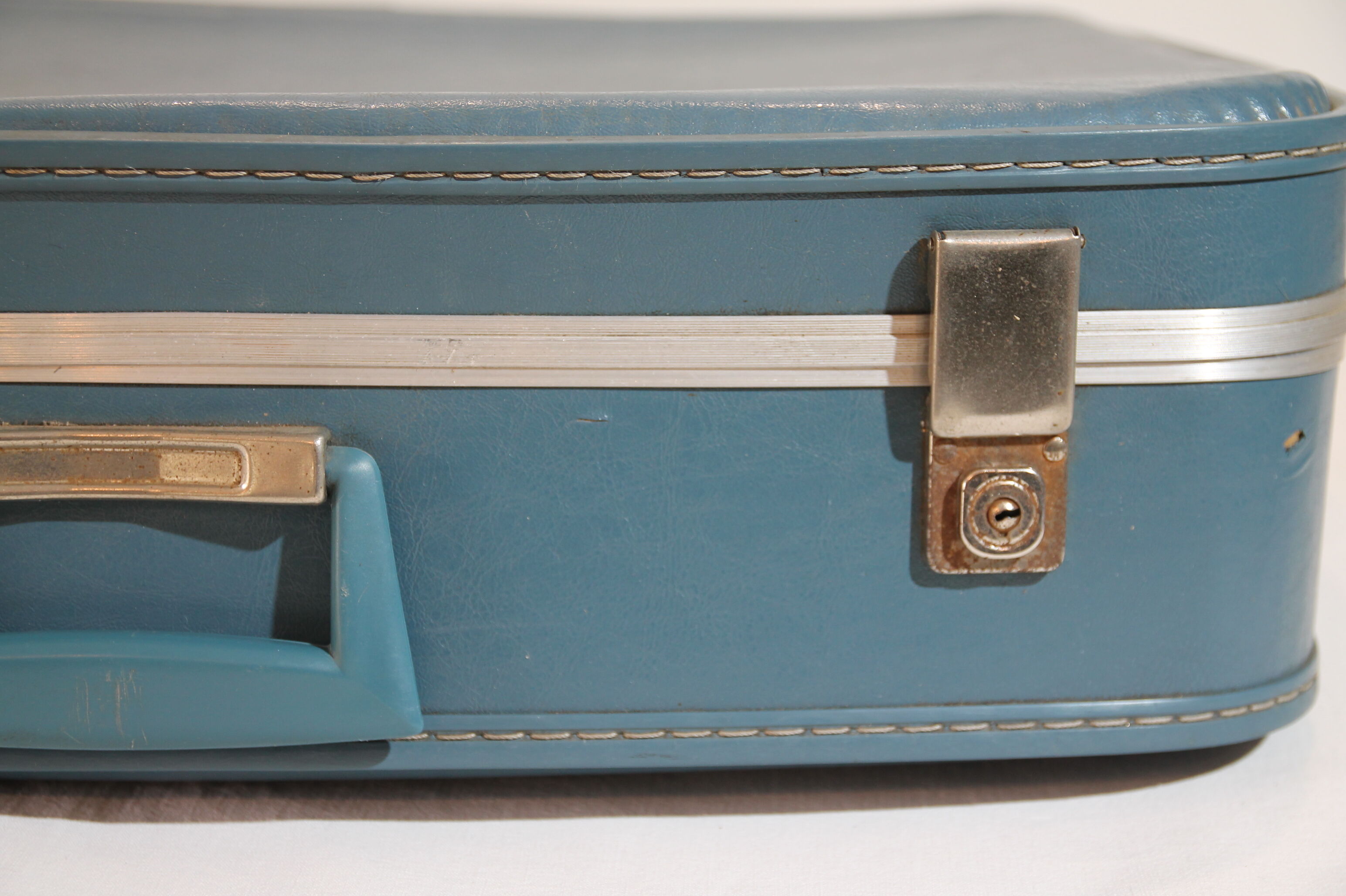 Valise d'hôtesse et sa valise à chapeau