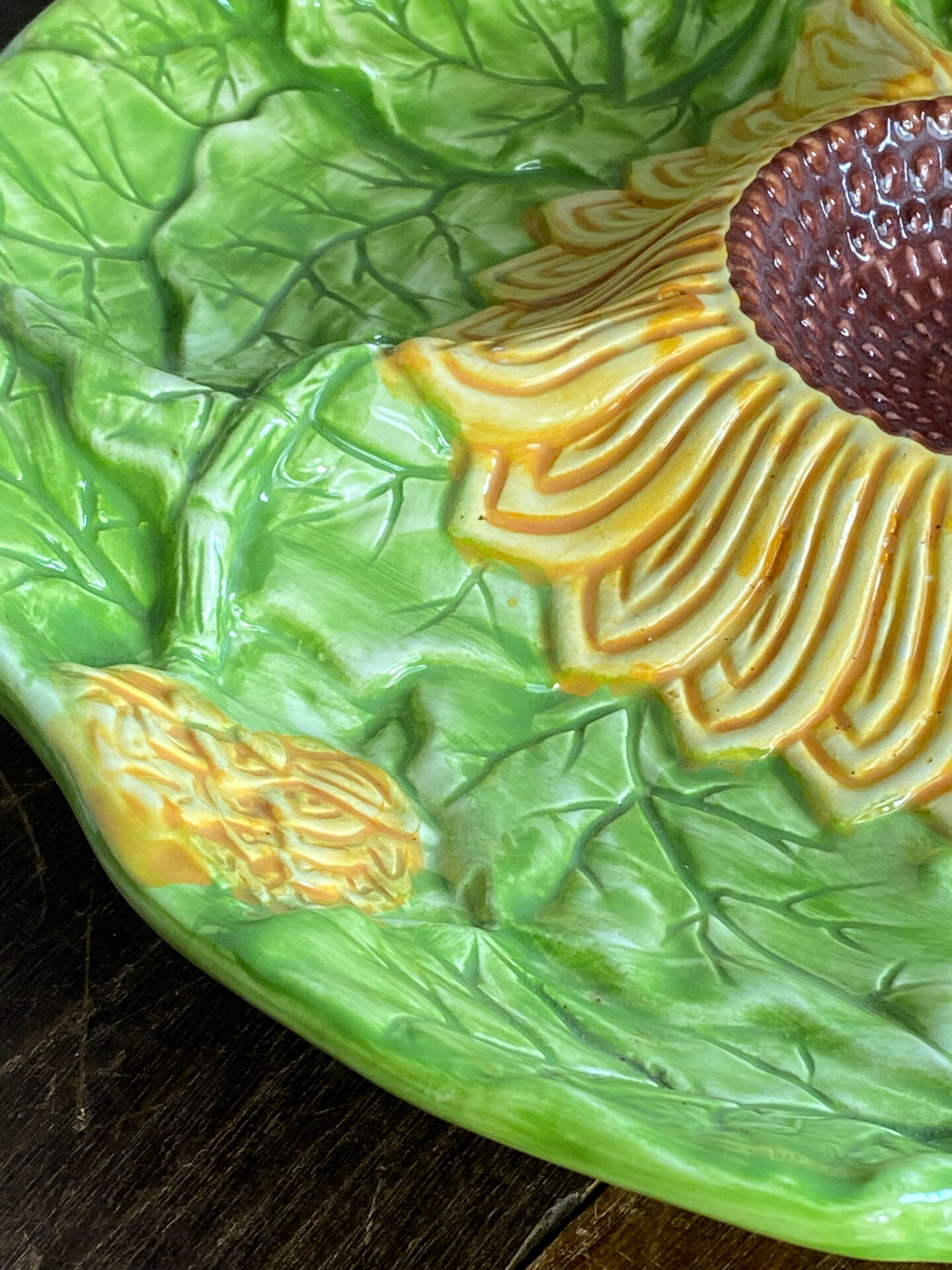 Divided plate, sunflower in slipware