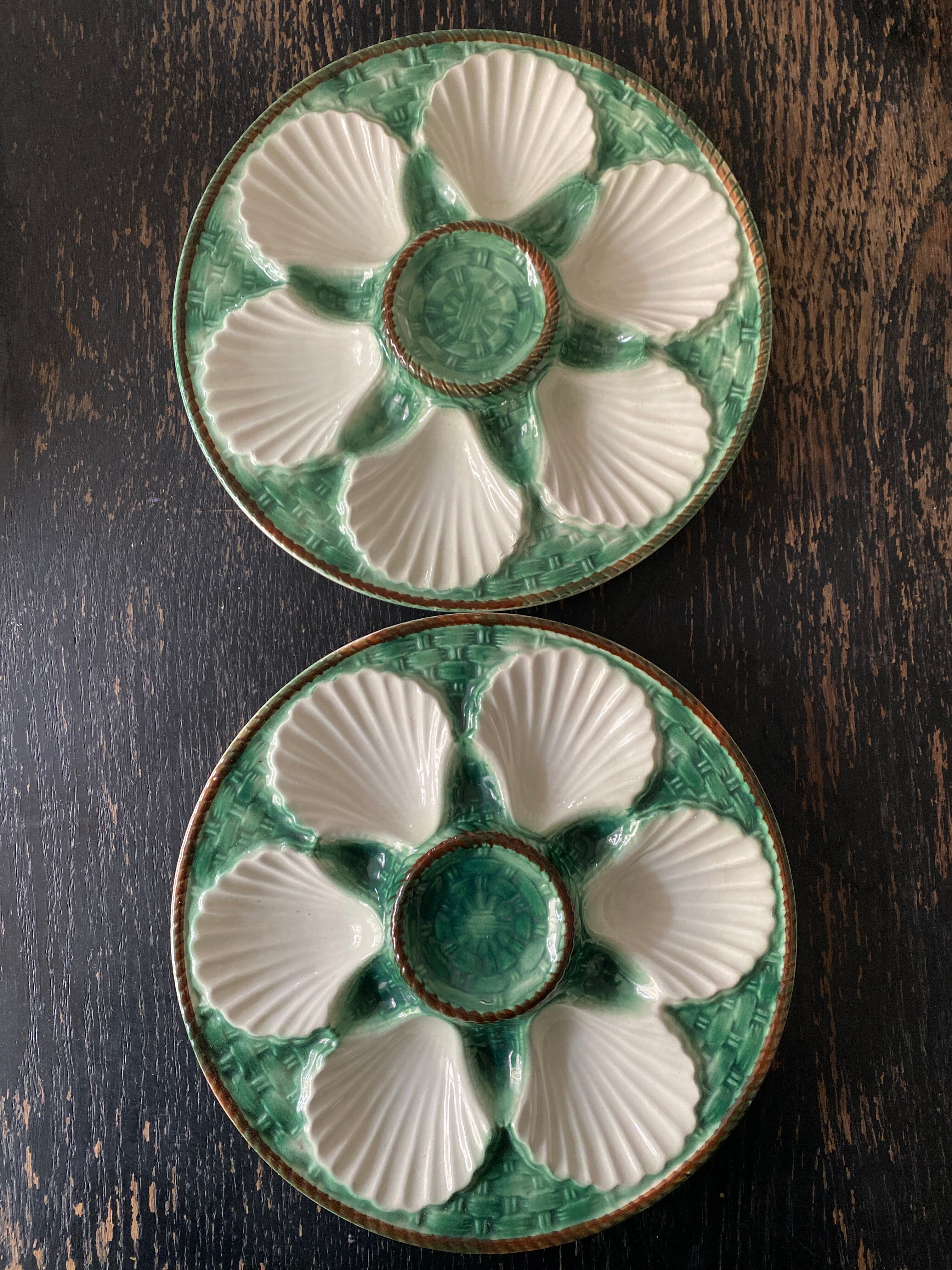 Oyster plates slurry