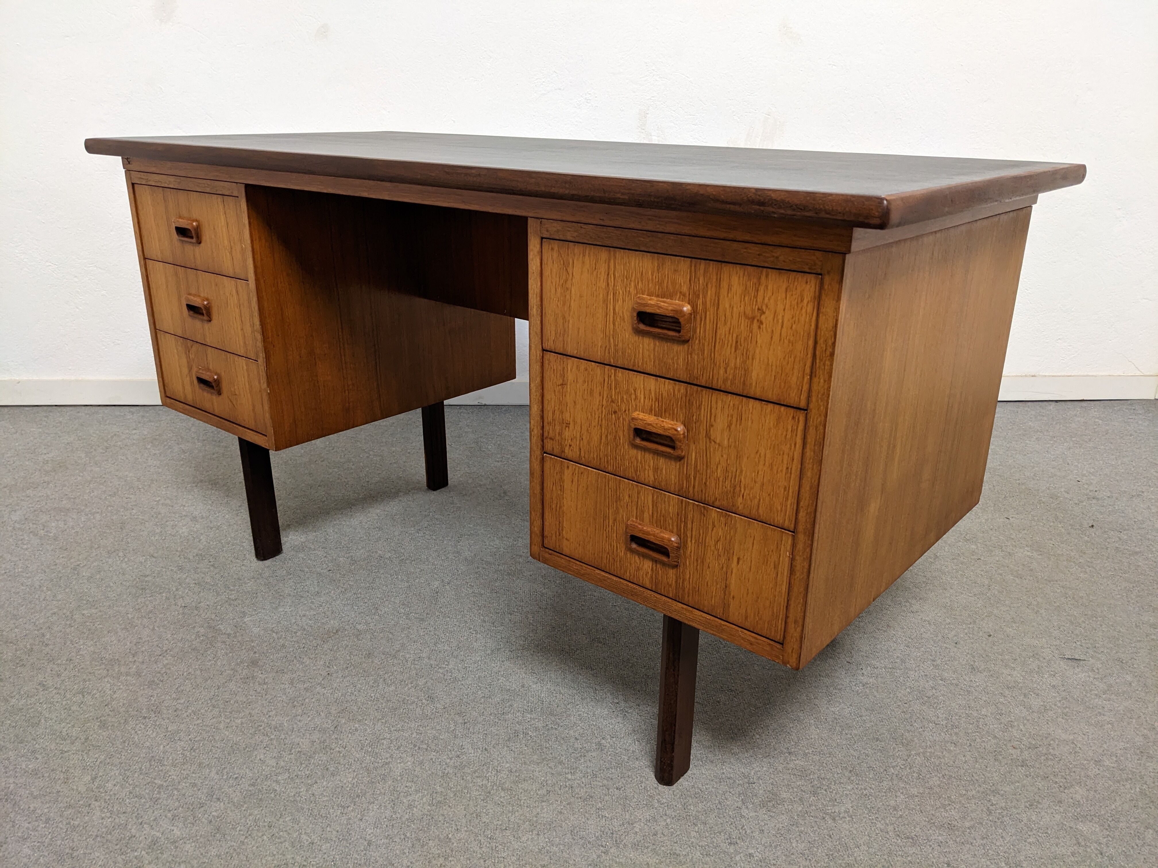Scandinavian double-sided teak desk from the 50s/60s