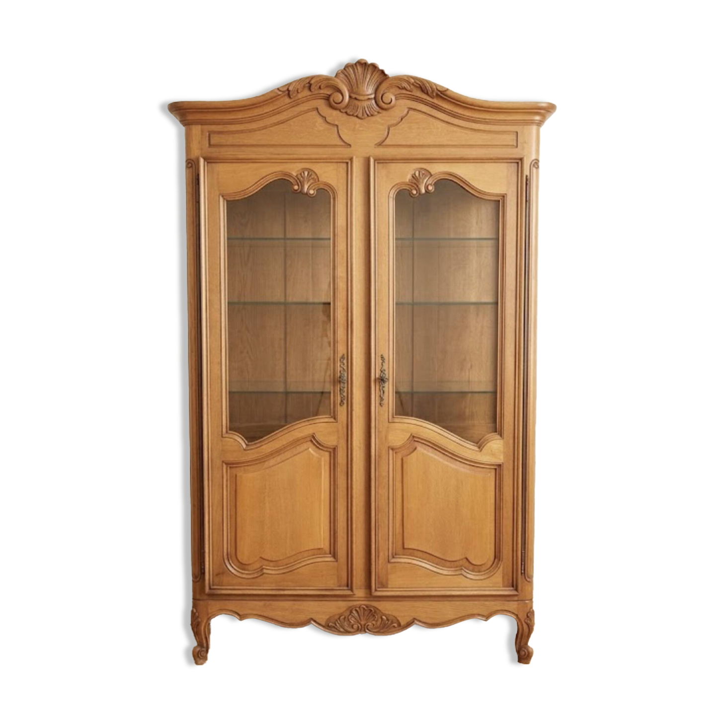 Display cabinet / bonnetière in cherry wood, Louis XV style, very good condition.
