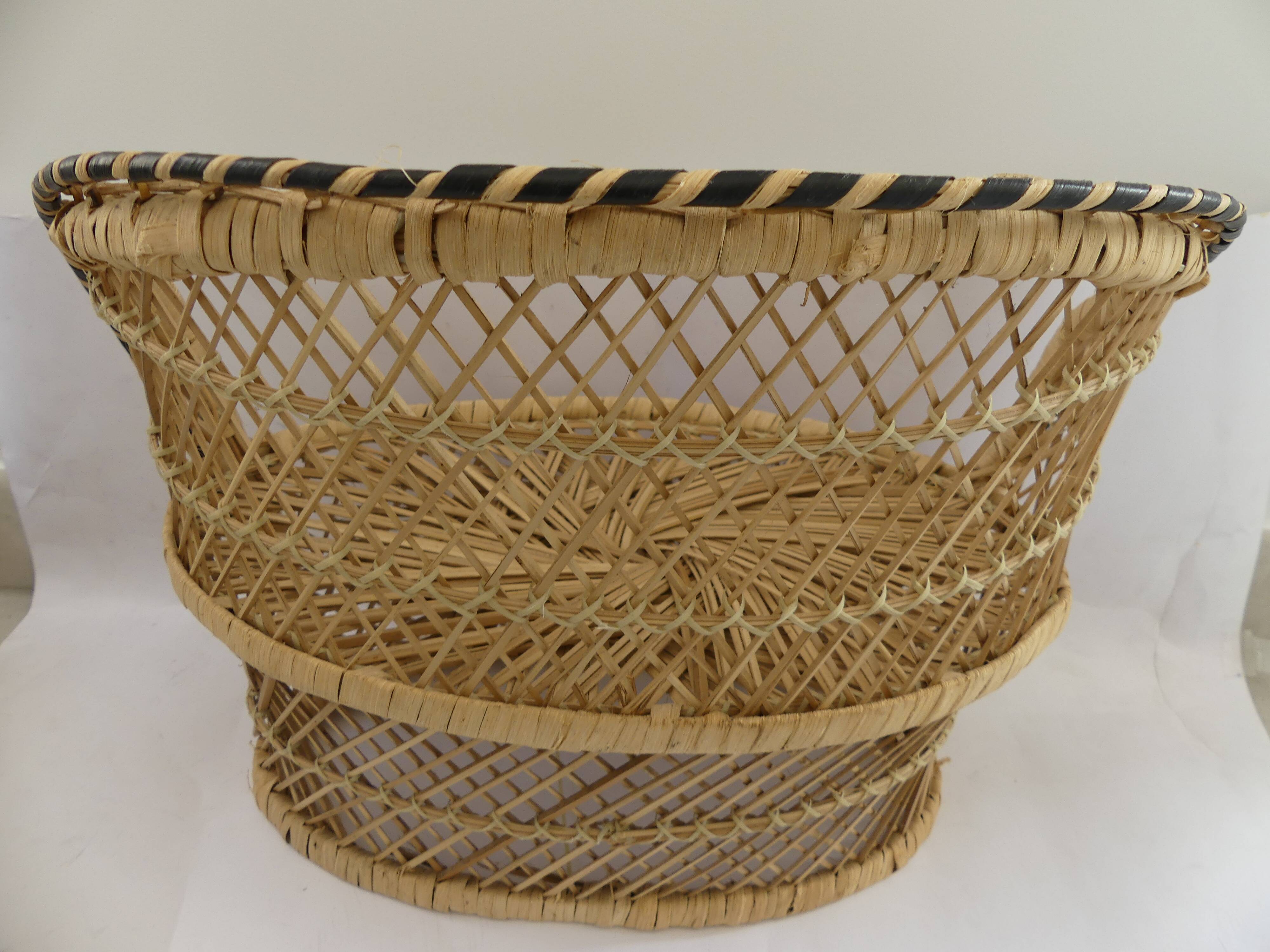 Double door wicker plant armchair